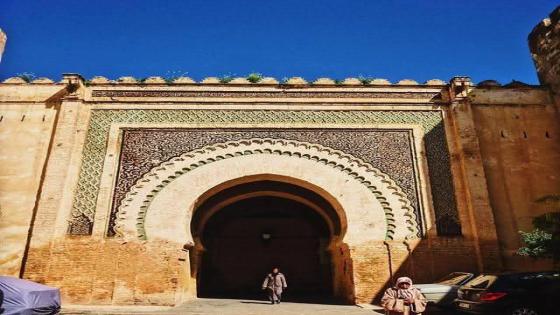 حين تنبض العقارب ذكرا… سيرة ساعة لا تنام